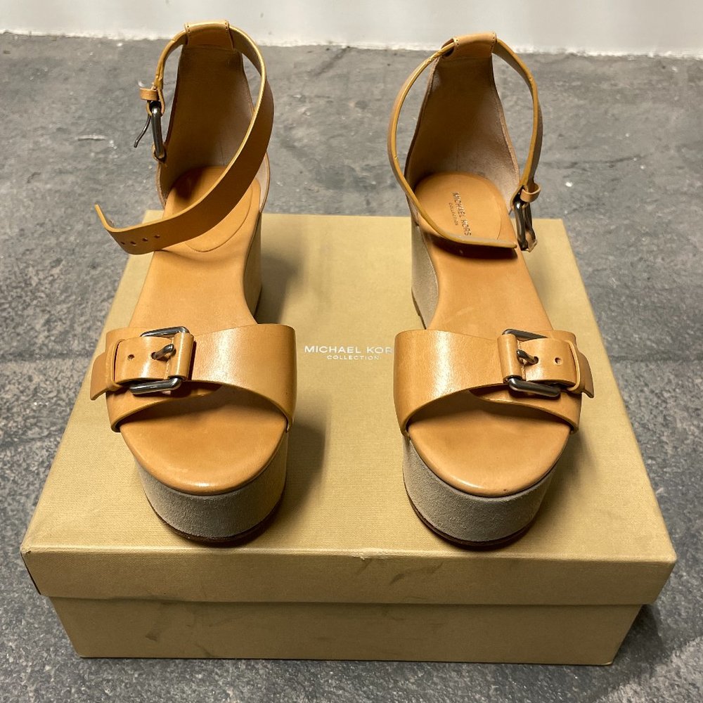 NEW IN BOX - Michael Kors Collection Jolie platform sandals, size 6 / 36